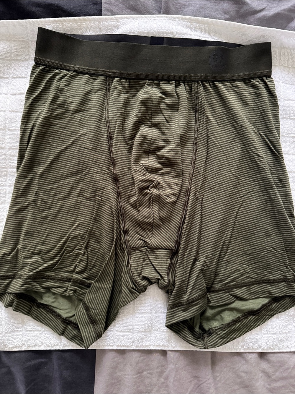 Lululemon Men's Stretch Boxer Briefs in Olive Green - Comfortable Support